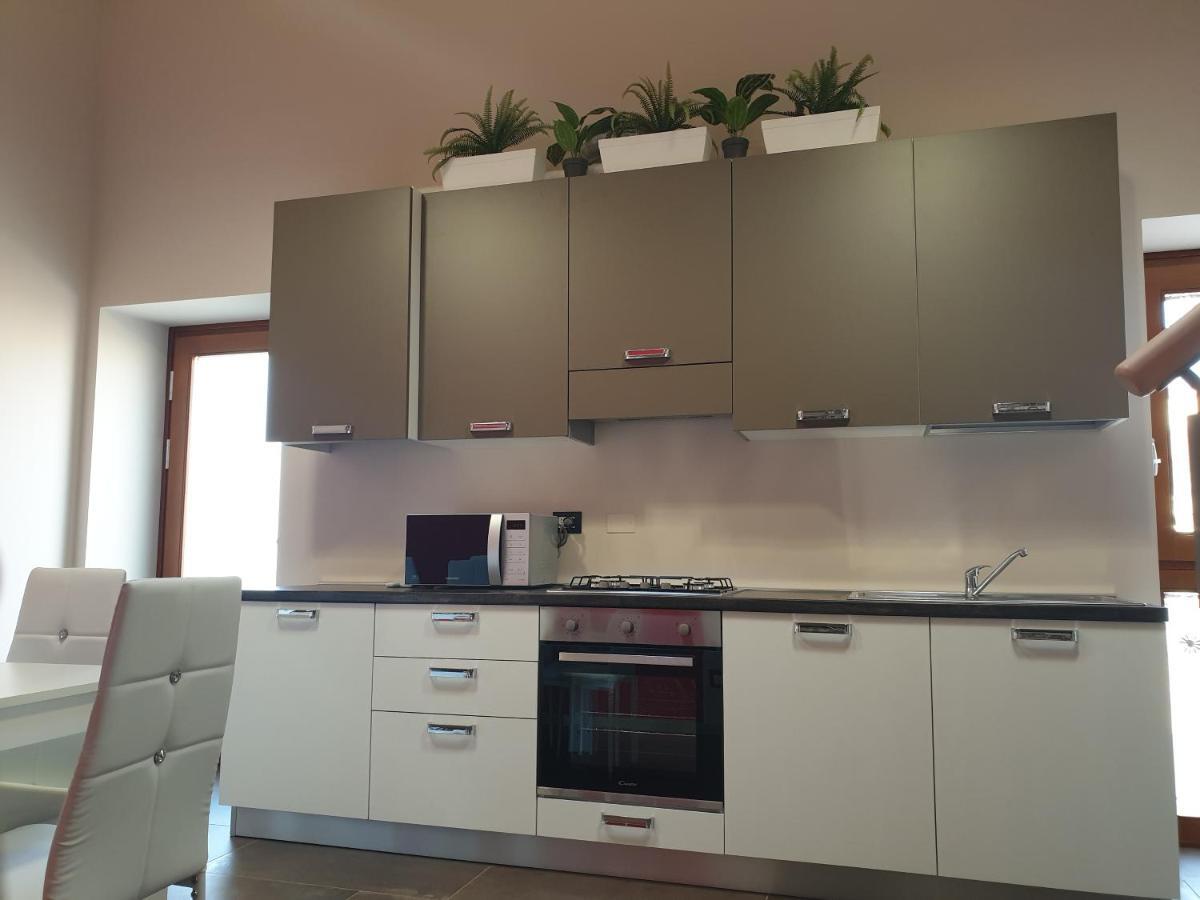 Dimora Rosso San Zeno - Wifi Veloce E Adatto Per Famiglie Verona Bagian luar foto