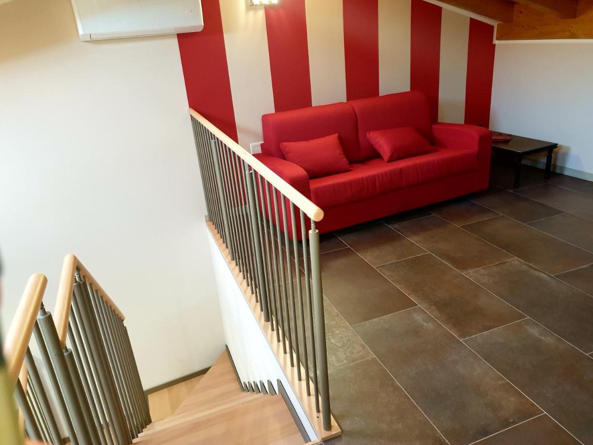 Dimora Rosso San Zeno - Wifi Veloce E Adatto Per Famiglie Verona Bagian luar foto