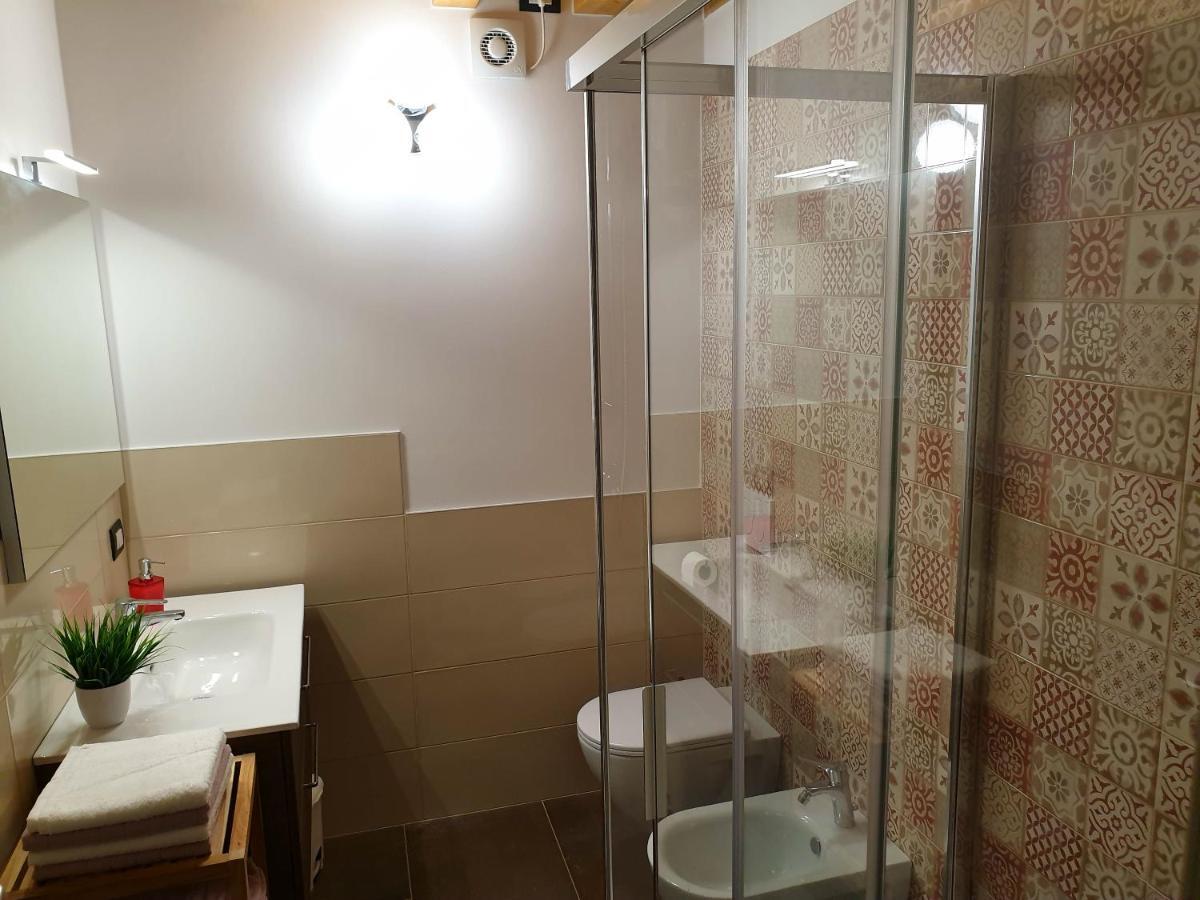Dimora Rosso San Zeno - Wifi Veloce E Adatto Per Famiglie Verona Bagian luar foto