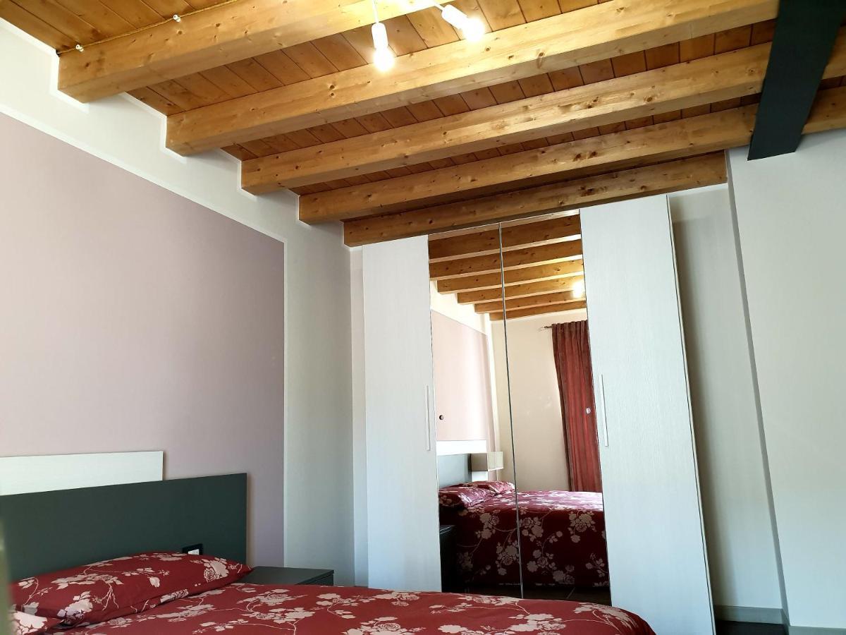 Dimora Rosso San Zeno - Wifi Veloce E Adatto Per Famiglie Verona Bagian luar foto