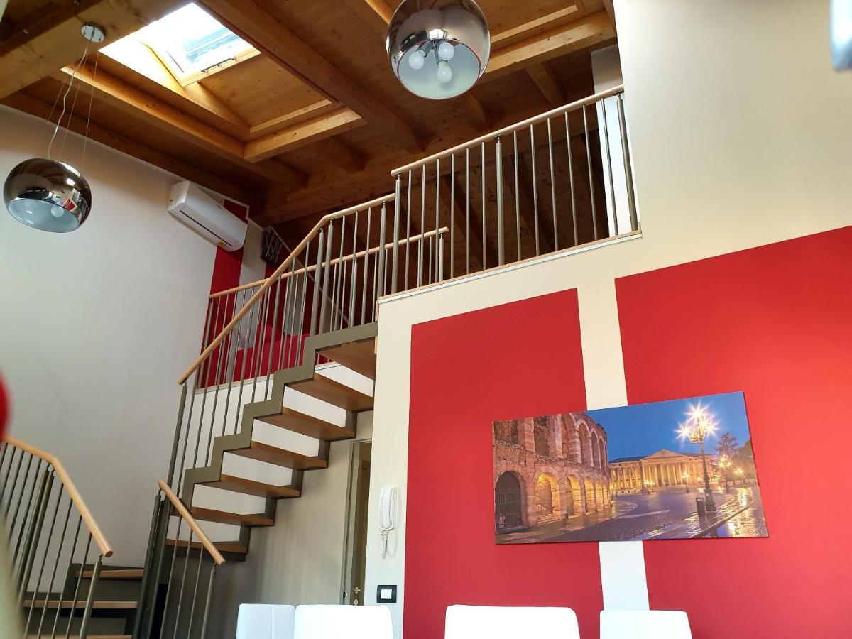Dimora Rosso San Zeno - Wifi Veloce E Adatto Per Famiglie Verona Bagian luar foto